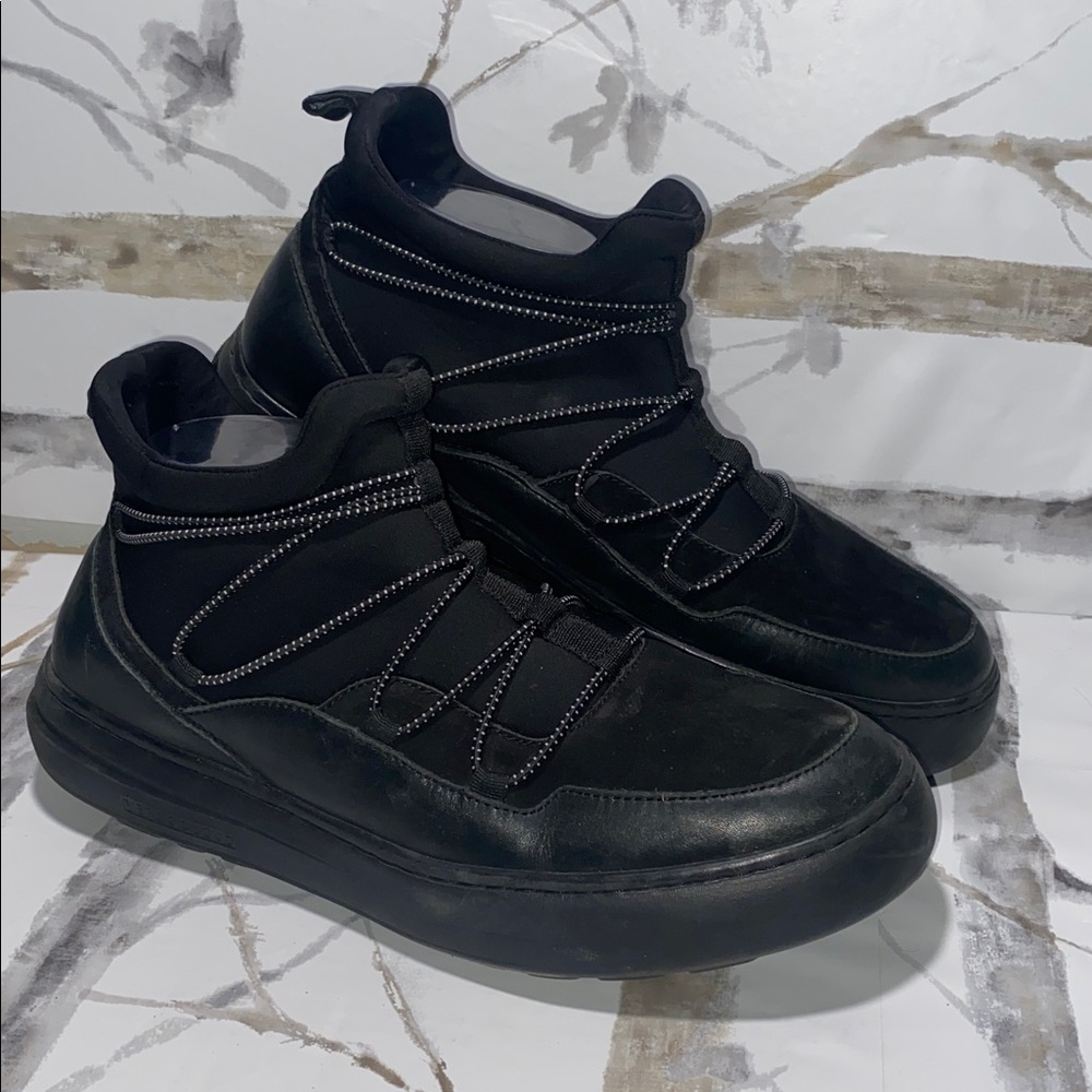 Gravity Defyer Men's Cary - VersoCloud Lightweight Shock Absorbing